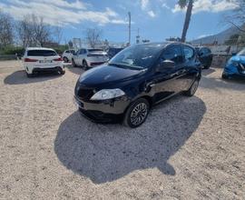 Lancia Ypsilon 1.0 FireFly 5 porte S&S Hybrid Ecoc