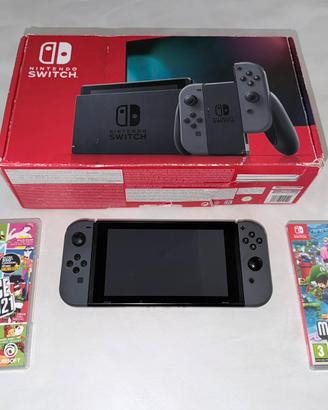 Nintendo Switch con 2 giochi