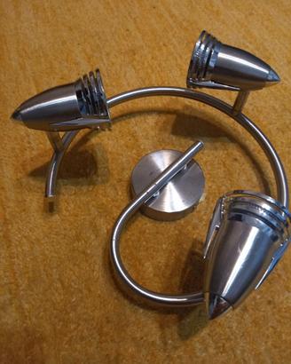 Lampade a tre faretti