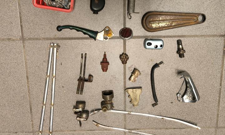 lotto materiale vespa 