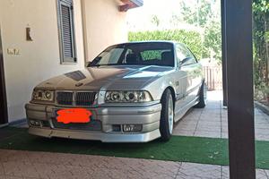 BMW e36 coupé 323i