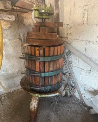 Torchio per vino