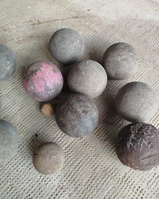 Lotto di bocce antiche in legno con boccino