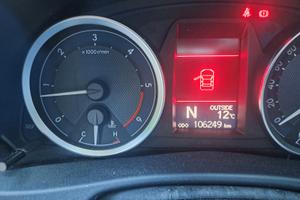 TOYOTA AURIS 5  PORTE NERA 1400 DIESEL KM 106.000