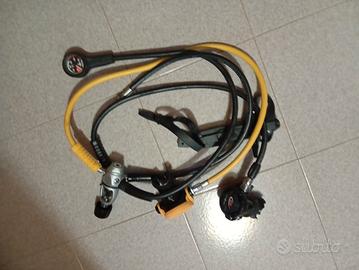 due erogatori e un manometro sub