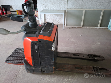 Carrello elevatore toyota bt levio 2.0 tonnellate