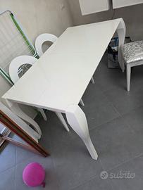 Tavolo moderno allungabile bianco lucido
