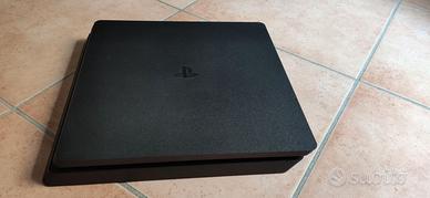 Playstation 4 come nuova!!