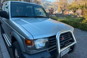 Pajero 2,5 gls