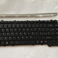 Tasiera Toshiba Satellite L450D