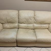 Divano 3 posti in pelle color crema con recliner