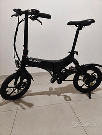 Bicicletta elettrica pieghevole