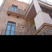 Locasi appartamento in stabile dell'Ottocento