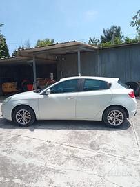 ALFA ROMEO Giulietta (2010-21) - 2011