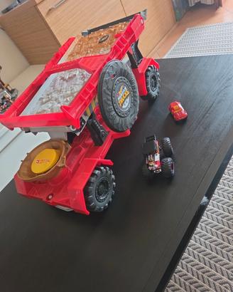 Monster Trucks Downhill Race & Go