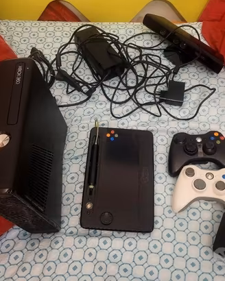 xbox 360+kinect+2controller+10giochi 
