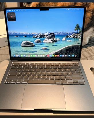 Apple MacBook air  13"  M5