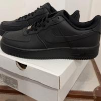 Nike Air Force 1 Low Nere EU40