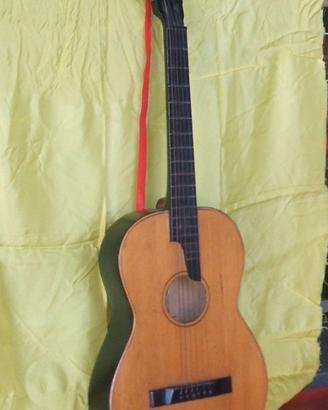 Chitarra classica d'epoca