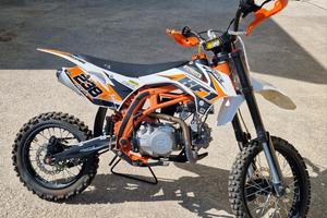 Pit bike 140 praticamente nuova