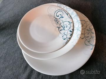 SERVIZIO PIATTI BORMIOLI 12 PEZZI