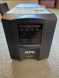 APC Smart-UPS 750 VA 500 W USB