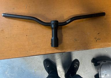 manubrio naked arerox/booster