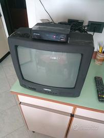 Tv Daewoo CRT 14 pollici e decoder strong dvtb2