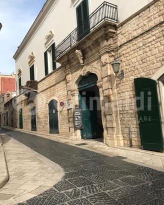 Stabile/Palazzo Trani [TRN30VCG]