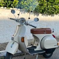 Vespa p200e