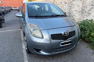 Toyota Yaris 1.3 benzina anno 2008