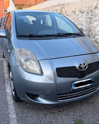 Toyota Yaris 1.3 benzina anno 2008