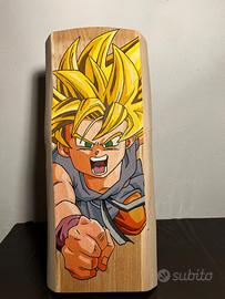 Goku su legno di castagno
