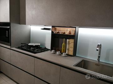 Cucina Snaidero Way finitura grigio pietra cm. 300
