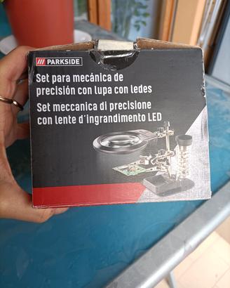 Set per meccanica di precisione con lupa con ledes
