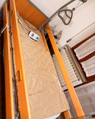 Letto ortopedico elettrico con materas antidecubit