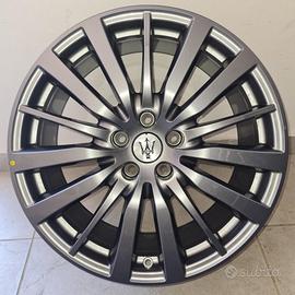 1 Cerchi da 19' in Lega - Maserati - Ghibli Levant