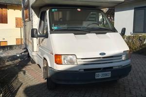 Camper CI mansardato