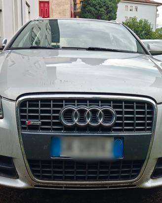 Audi A4 Avant 2.0 TDI S-Line (con gancio traino)
