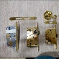 Serrature porte scrigno e battente