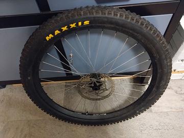 Ruota anteriore Syntace W40 27,5 asse 15x100