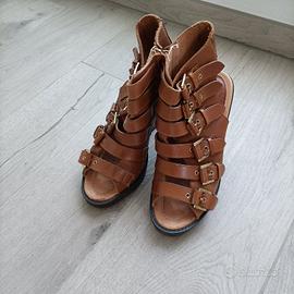 Sandali alla schiava 