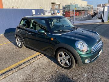 Mini Cooper 1600 2010