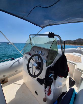 GOMMONE MARLIN 16 motore SUZUKI ARI 40 e CARRELLO