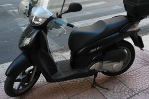 Honda sh "LEGGI"