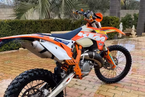 Moto KTM EXC 125 - 2016
