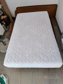 Materasso 1 piazza e mezza. €50
