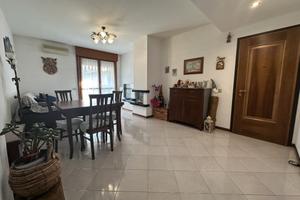 Mirano ampio e luminoso appartamento con 2 camere