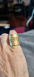 anello dorato