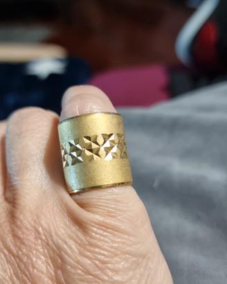 anello dorato